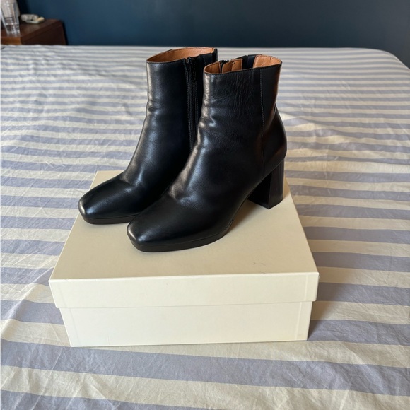 Sezane High Lexie Boots 💥NEW💥 - Picture 2 of 4